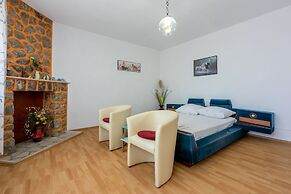 Apartments Bella