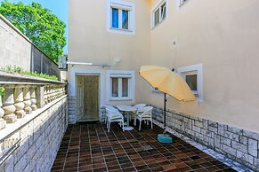 Apartments Bella