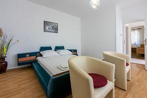 Apartments Bella