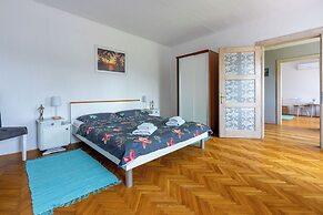House Sevgi