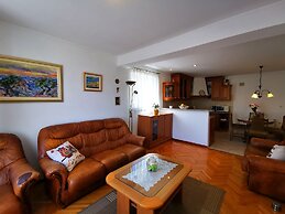 Apartment Lidija