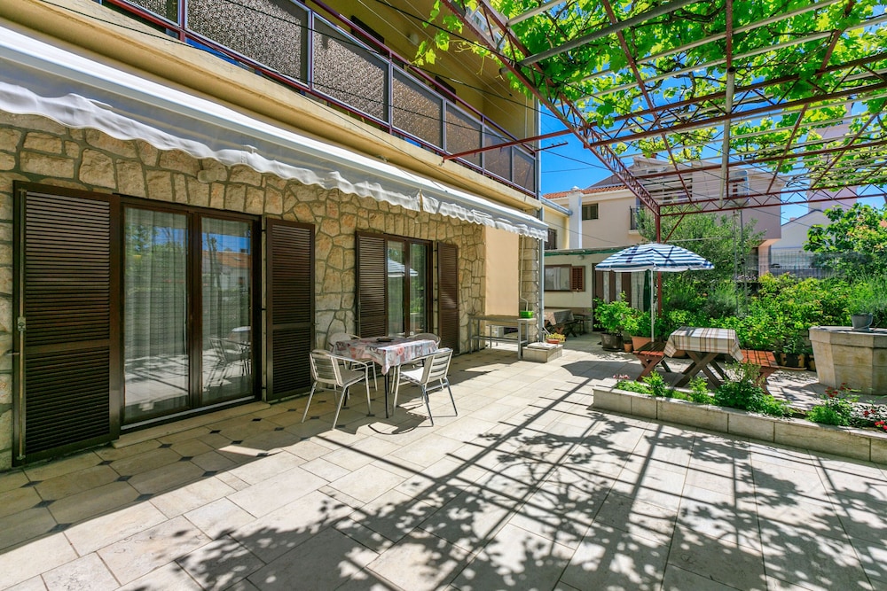 Apartments Mirena