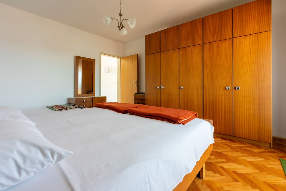 Apartments Mirena