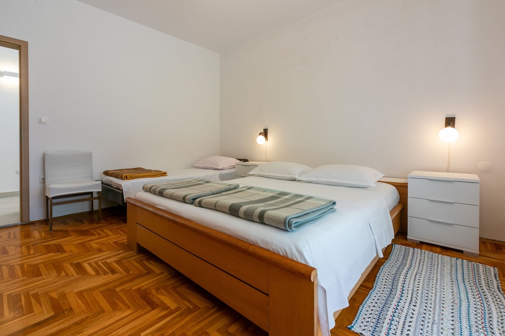 Apartments Mirena