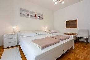 Apartments Mirena