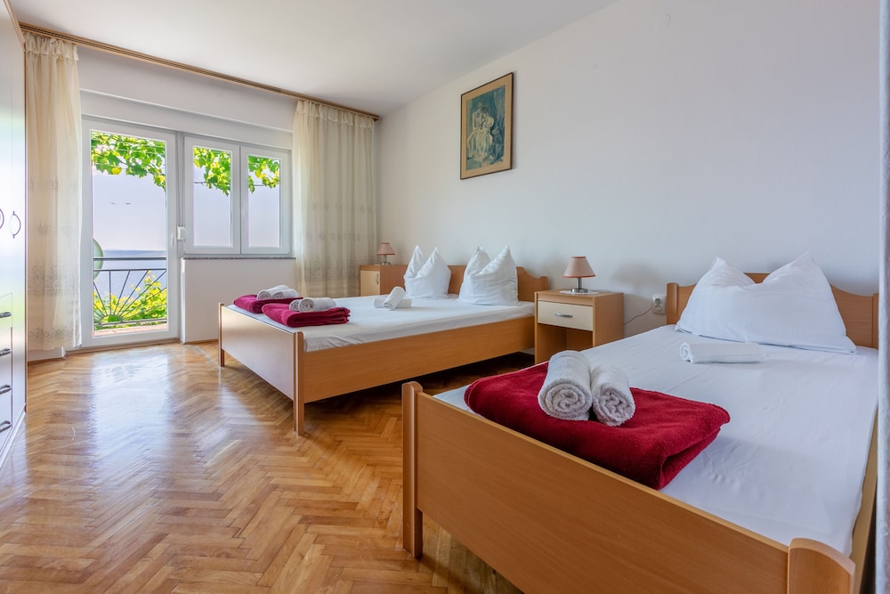 Apartments Brana