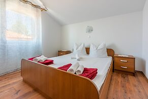 Apartments Brana