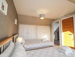 3 Croftside
