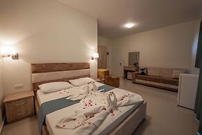 Hotel Golden