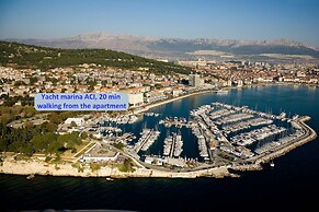 Big 80 m2 apt With Balcony in the Heart of Split