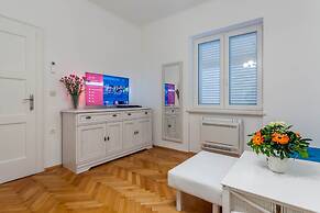 Classy Apartment in the Center of Split