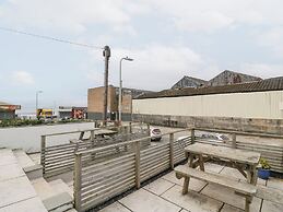 76A Mackworth Road