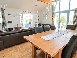 Sea View Lodge