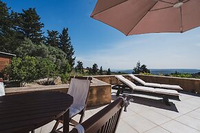 Villa Kalogra - Natural Habitat w. Views