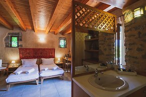 Villa Kalogra - Natural Habitat w. Views