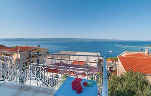 Beautiful Apartment in Omis With