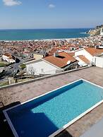2 Bed Flat - Sleeps 6 - Pool - Parking - Wifi