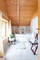 Immaculate 4-bed Cottage in Kolasin / Montenegro