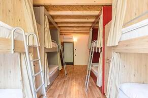 Hostel Antique