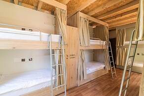 Hostel Antique