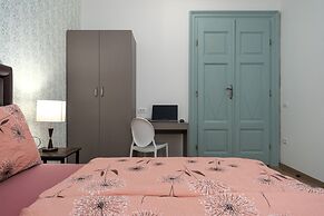 Hostel Antique