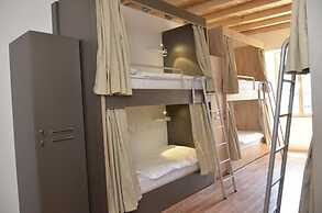 Hostel Antique