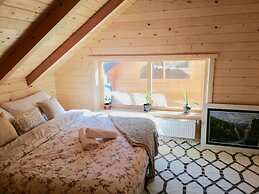 Lovely 4-bed Cottage in Kolasin