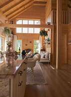 Lovely 4-bed Cottage in Kolasin