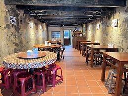Central Alley 41