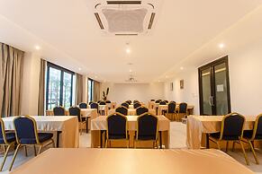 Tour De Phuket Hotel