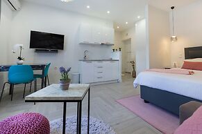 Unique Studio Apartment