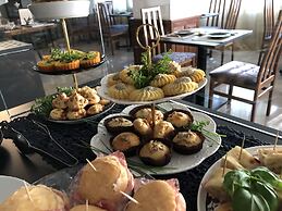 HOTEL APLO - BREAKFAST EXPERIENCE