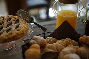 HOTEL APLO - BREAKFAST EXPERIENCE