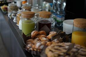 HOTEL APLO - BREAKFAST EXPERIENCE