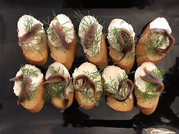 HOTEL APLO - BREAKFAST EXPERIENCE