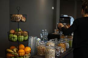 HOTEL APLO - BREAKFAST EXPERIENCE