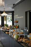 HOTEL APLO - BREAKFAST EXPERIENCE