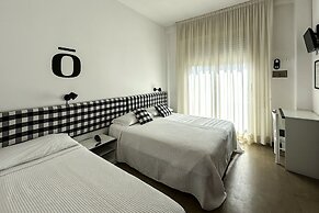 HOTEL APLO - BREAKFAST EXPERIENCE