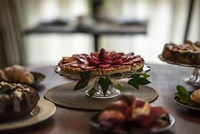 HOTEL APLO - BREAKFAST EXPERIENCE