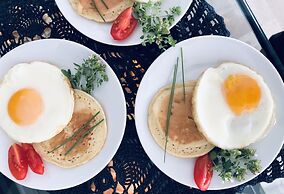 HOTEL APLO - BREAKFAST EXPERIENCE