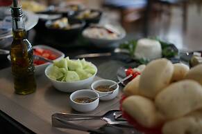 HOTEL APLO - BREAKFAST EXPERIENCE