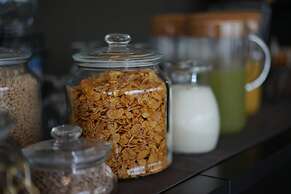 HOTEL APLO - BREAKFAST EXPERIENCE