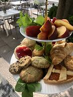 HOTEL APLO - BREAKFAST EXPERIENCE