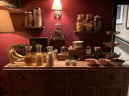 The Three Cups Inn