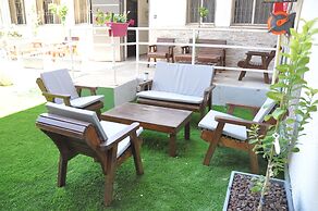Loui Gardens