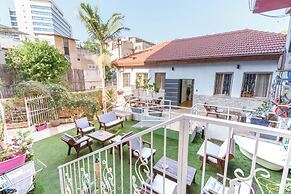 Loui Gardens