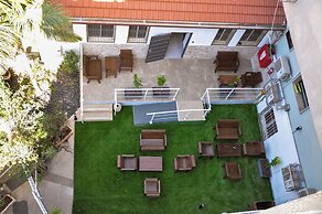 Loui Gardens