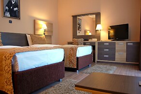 Hill Hotel