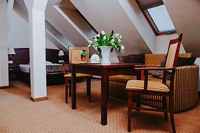 Korel Hotel