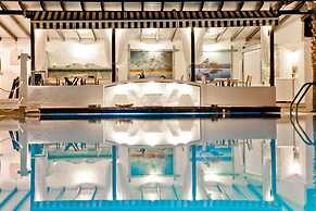 Ariadni Blue Hotel